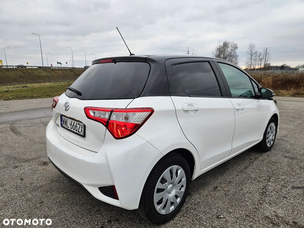 Toyota Yaris 1.5 Active - 9
