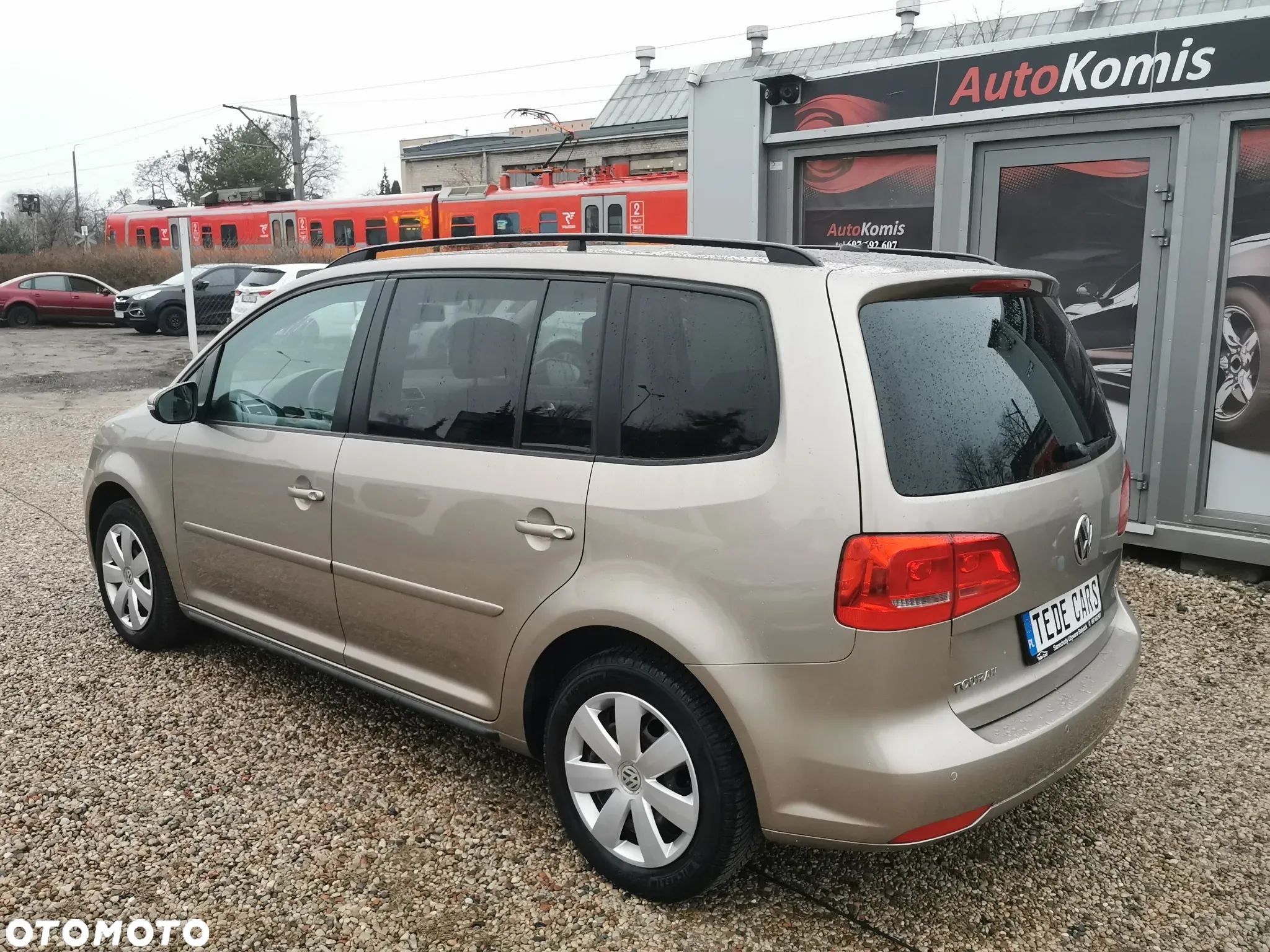 Volkswagen Touran 1.4 TSI Comfortline - 1