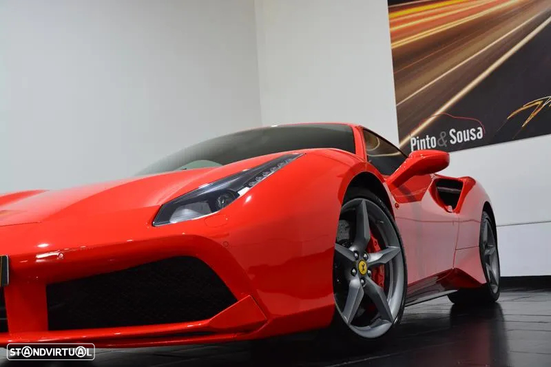 Ferrari 488 GTB - 24