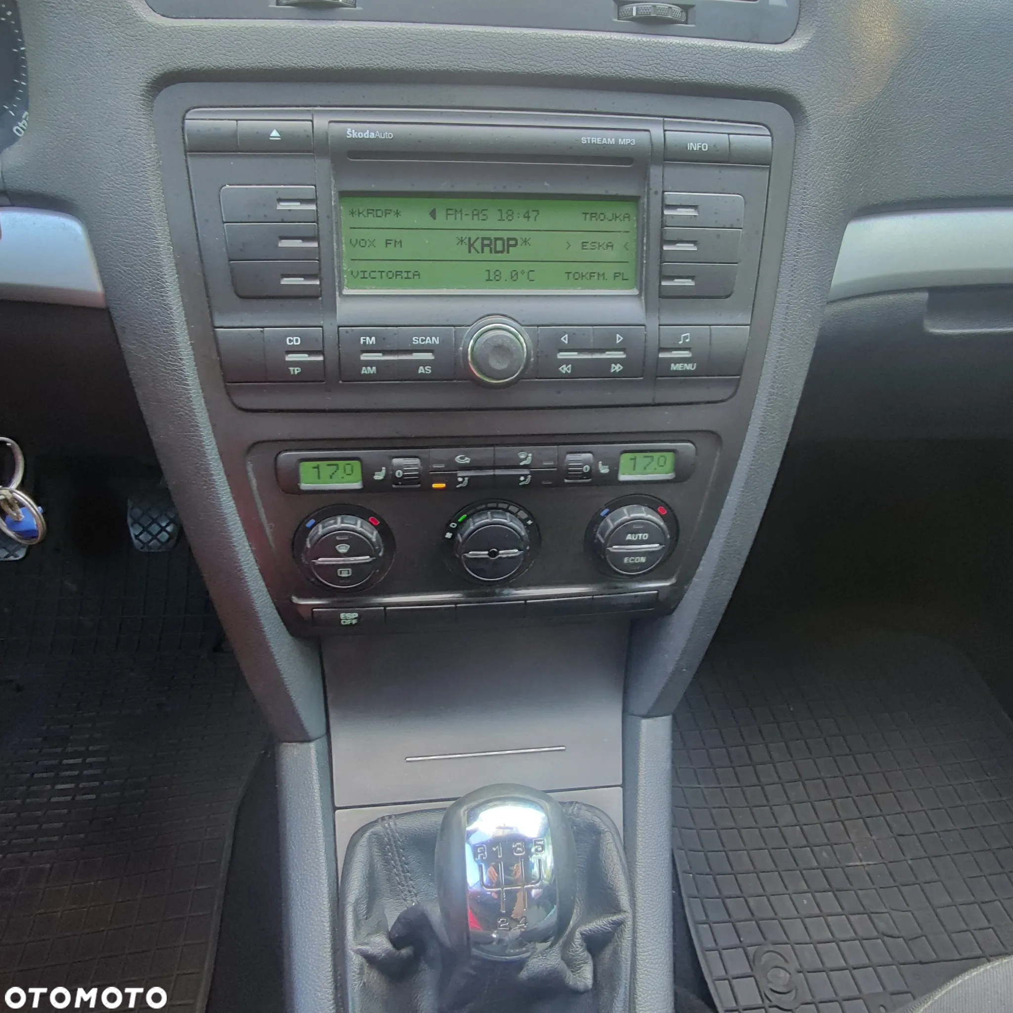 Skoda Octavia 1.6 Elegance - 26