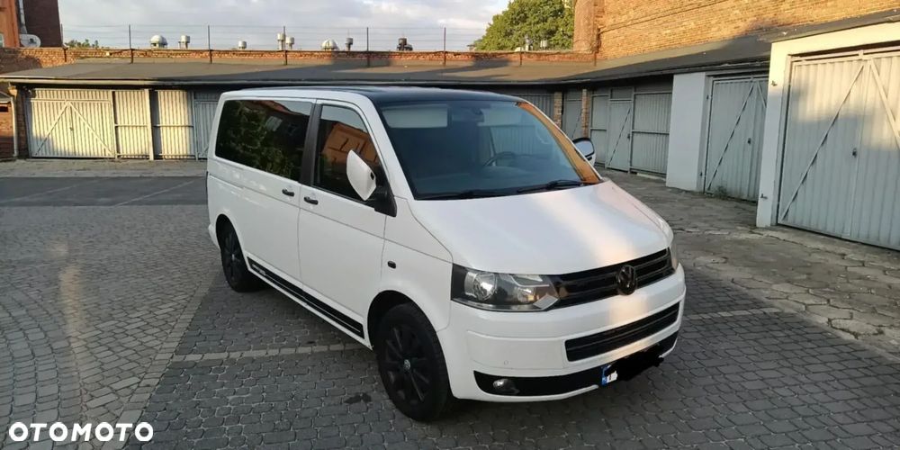 Volkswagen Multivan - 1