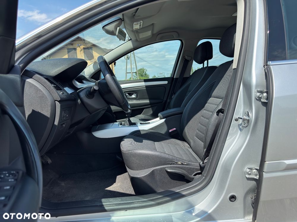 Renault Laguna dCi 110 FAP Expression - 15