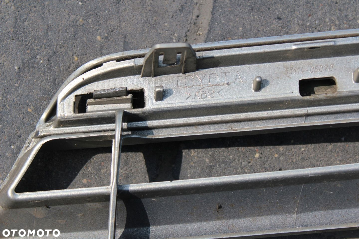 ATRAPA ZDERZAKA GRILL TOYOTA AVENSIS T25 LIFT KOLOR 1C0 53114-05070 - 9