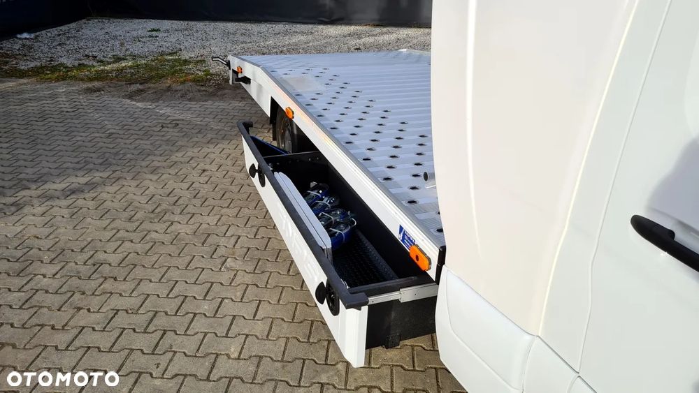 Mercedes-Benz NPS Sprinter 319 - 10