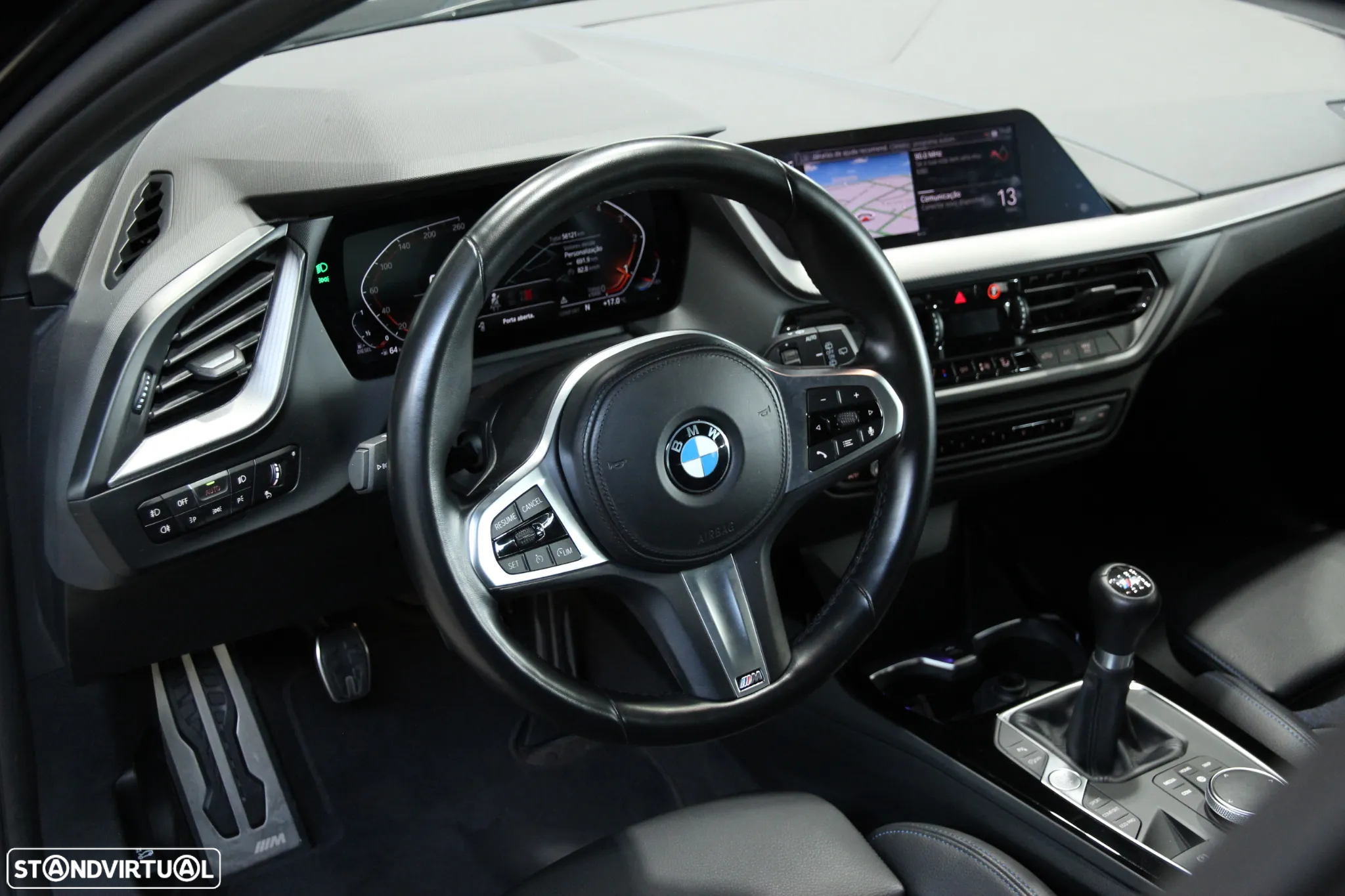 BMW 116 d Pack Desportivo M - 11