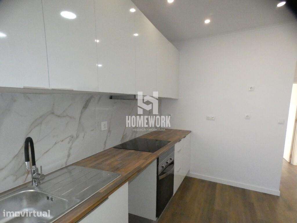 Apartamento T3 no Barreiro com 2 Varandas - Grande imagem: 2/15