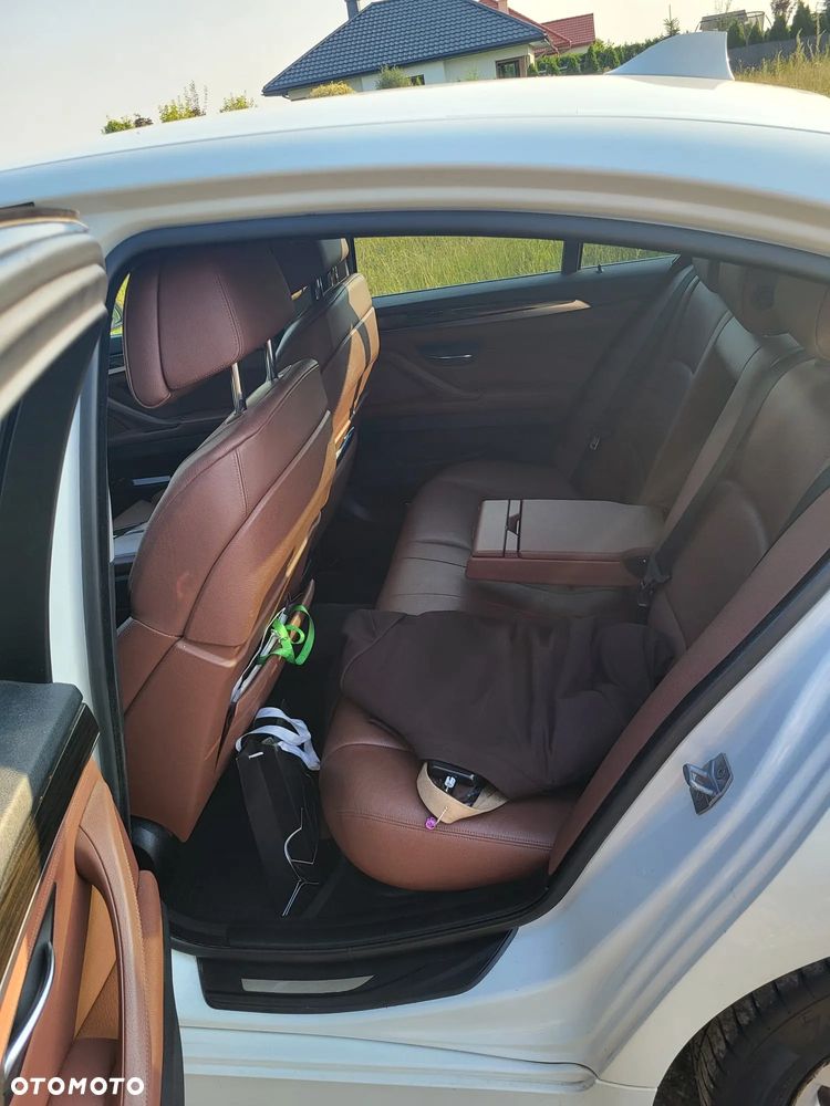 BMW Seria 5 535d xDrive - 4