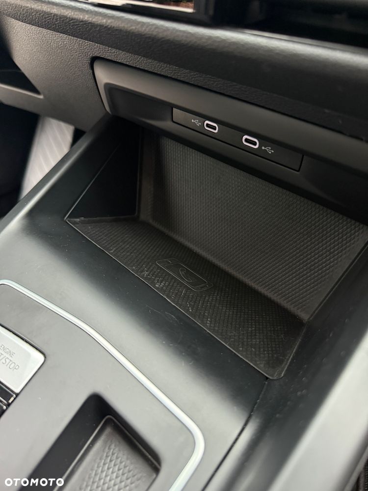 Volkswagen Golf VIII 2.0 TDI Life DSG - 31