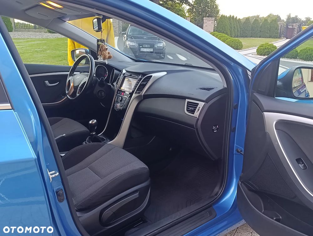 Hyundai i30 1.6 GDI Comfort - 14