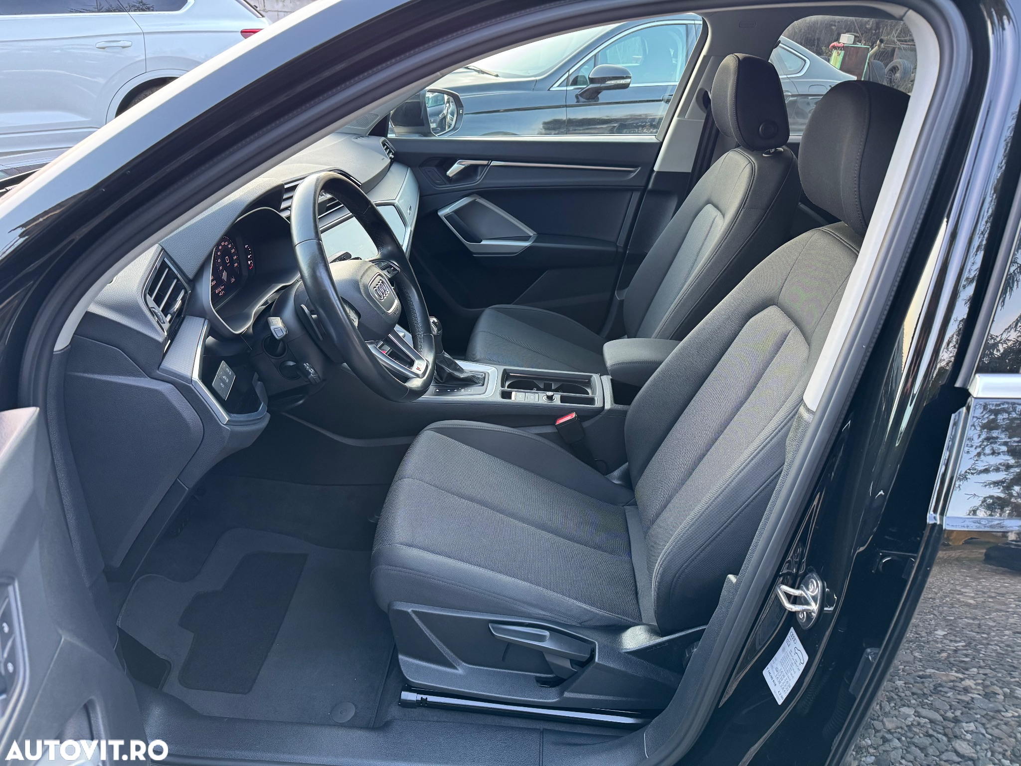 Audi Q3 2.0 35 TDI S tronic S Line - 19