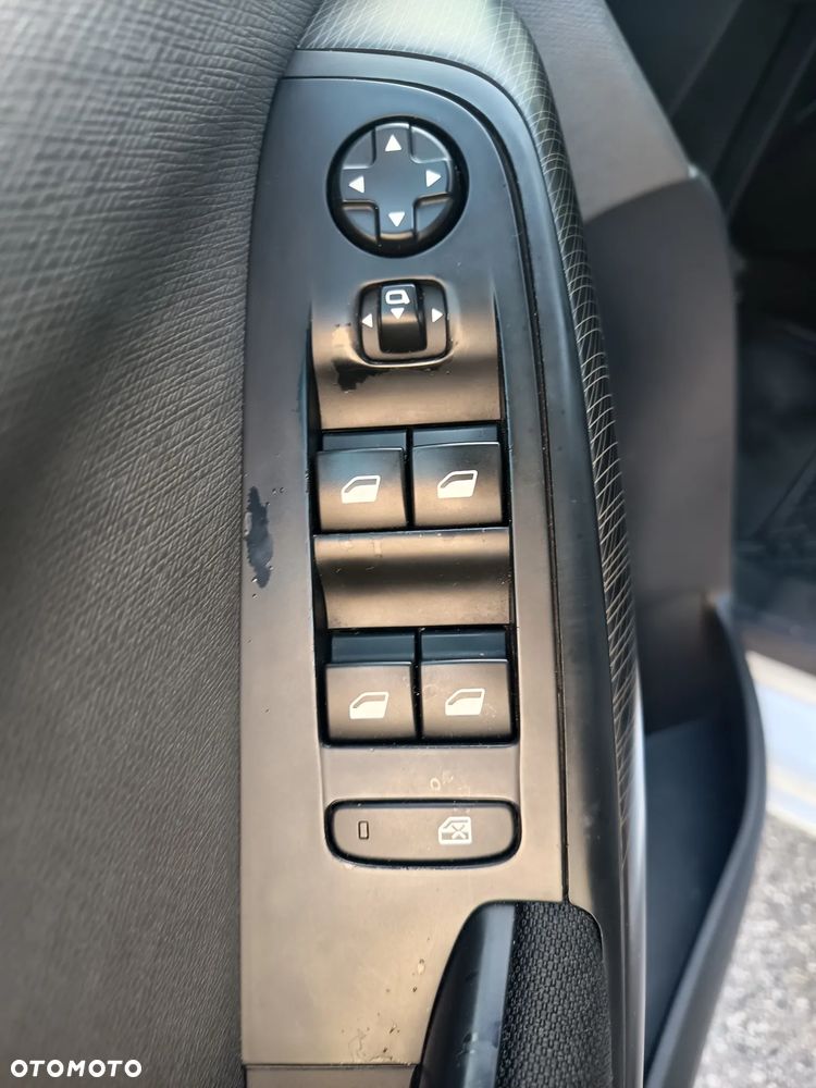 Citroën C4 Grand Picasso e-HDi 115 Exclusive - 32