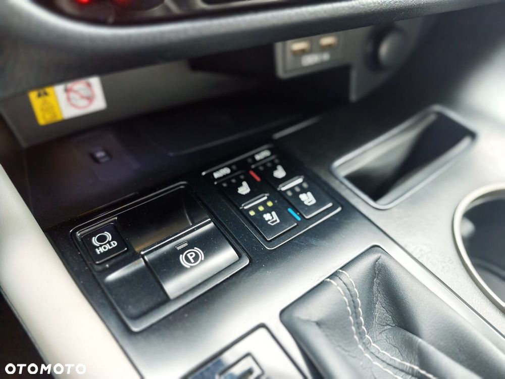 Lexus RX 450h F-Impression - 12