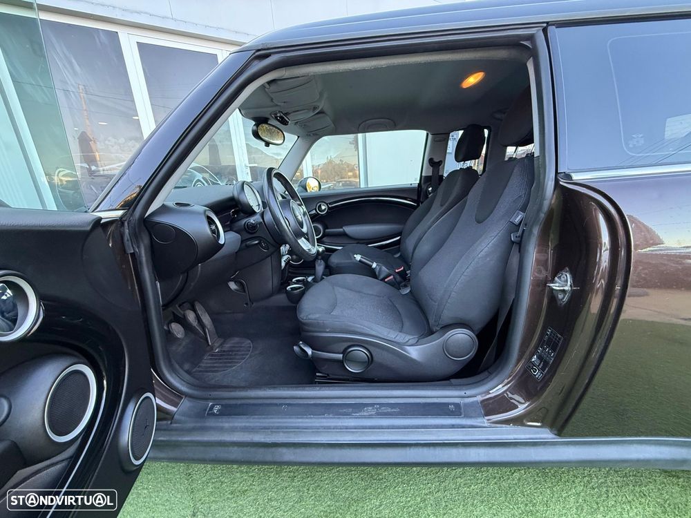 MINI Clubman - 12