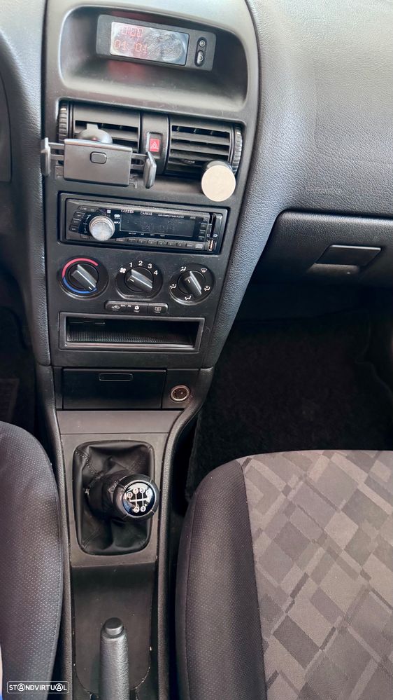 Opel Astra - 10