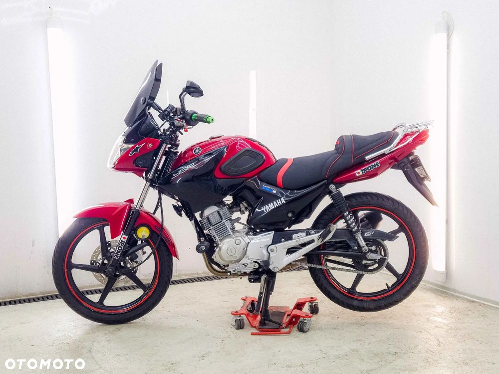 Yamaha YBR - 9