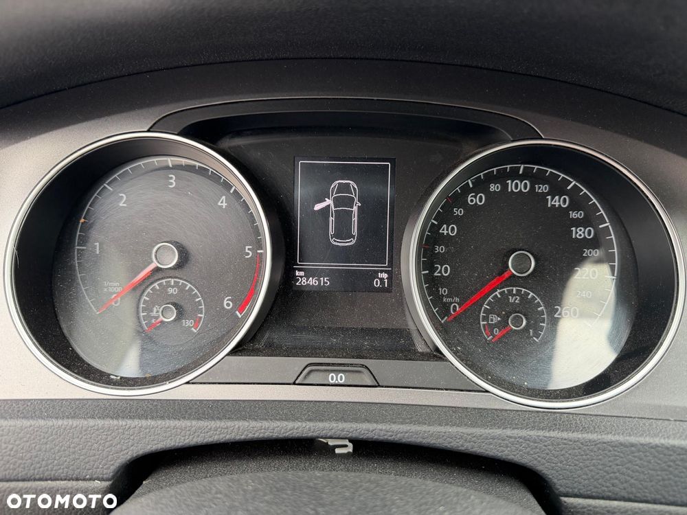 Volkswagen Golf 1.6 TDI BlueMotion Technology Trendline - 19
