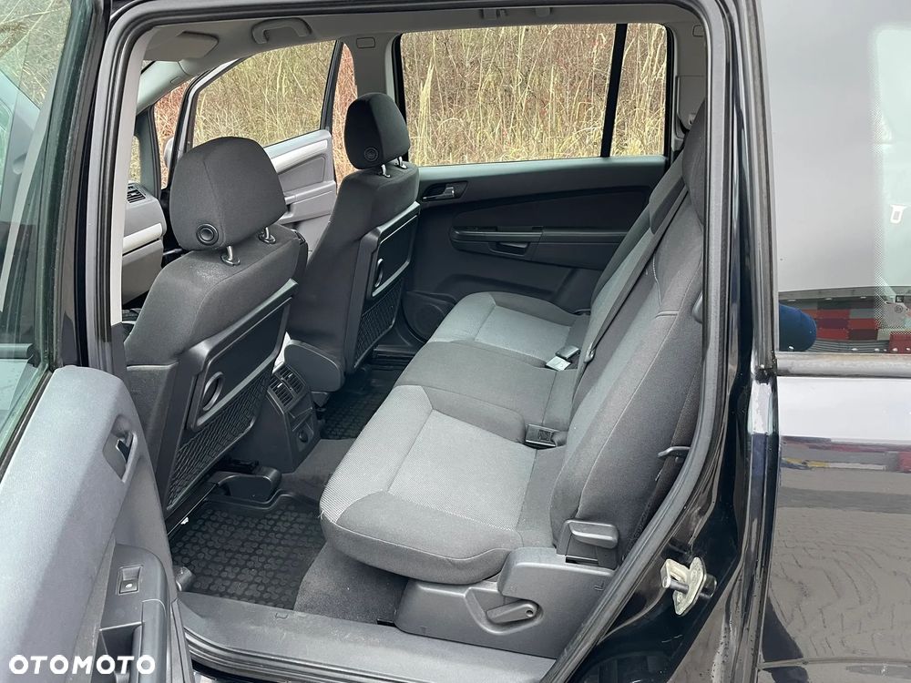 Opel Zafira 1.9 CDTI Navi - 28