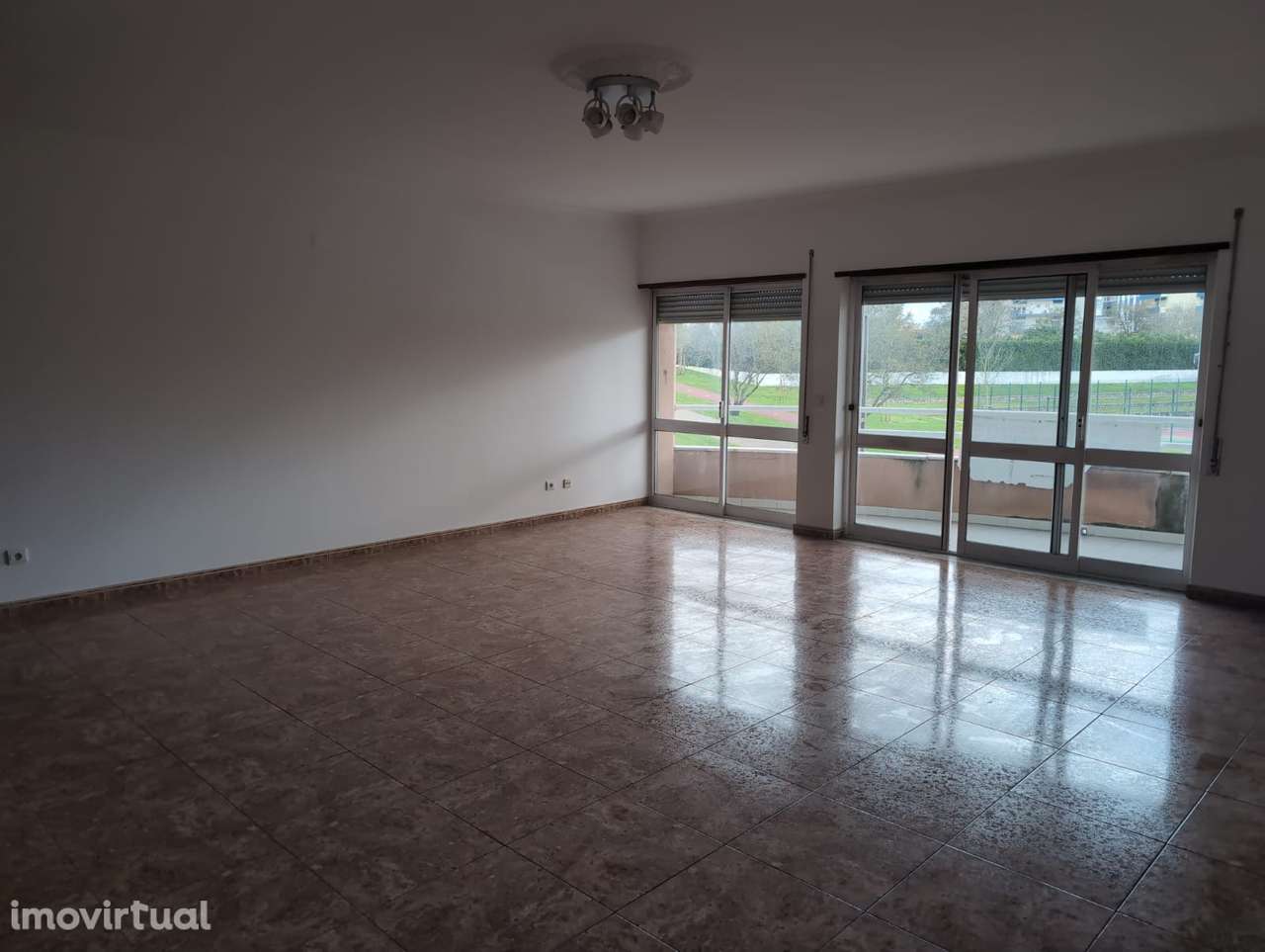 Apartamento T3 com Parqueamento em Benavente - Grande imagem: 4/16