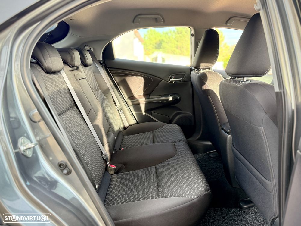 Honda Civic 1.6 i-DTEC Elegance Connect Navi - 30