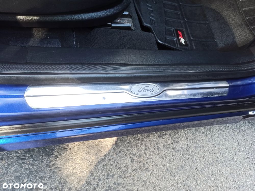 Ford S-Max 2.0 TDCi DPF Titanium MPS6 - 37