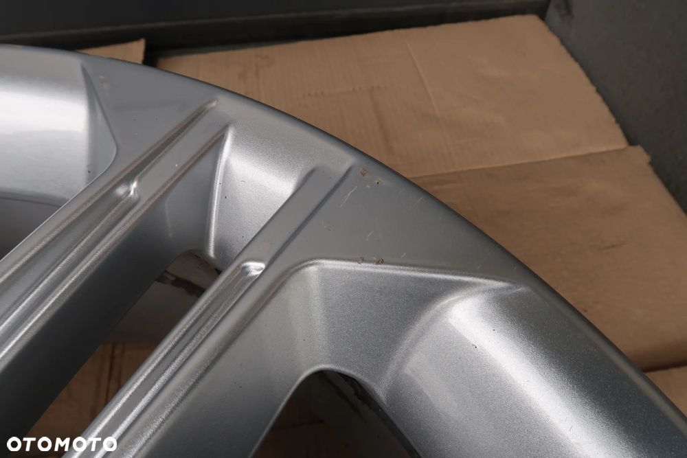 C32/C33 FELGA ALUMINIOWA AUDI A8 S8 4N0601025F 9X21ET37 - 5