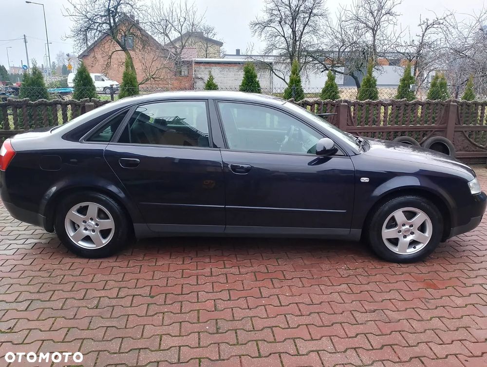 Audi A4 Avant 2 - 3