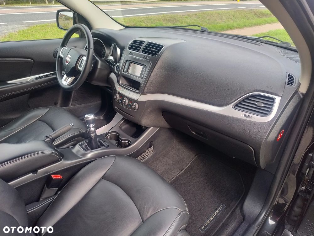 Fiat Freemont 2.0 Multijet Urban - 26