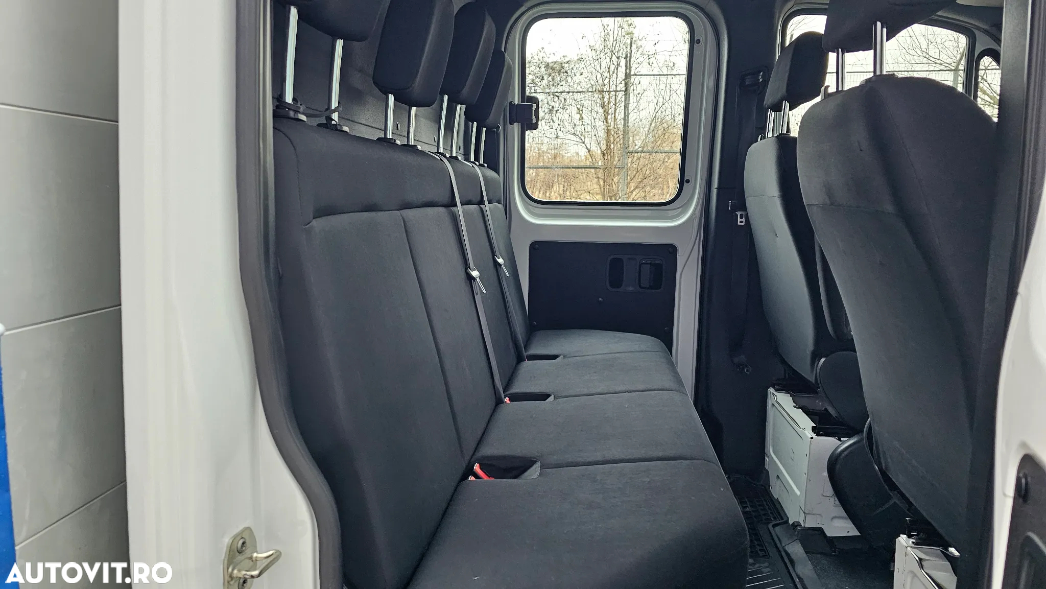 Mercedes-Benz Sprinter - 10