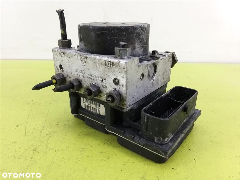 Pompa ABS STEROWNIK Skoda Fabia  II 2007-2014 BOSCH 0265237025 6R0907379S - 1