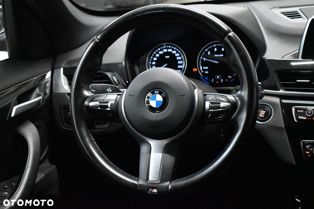 BMW X1 sDrive18i Sport Line - 13