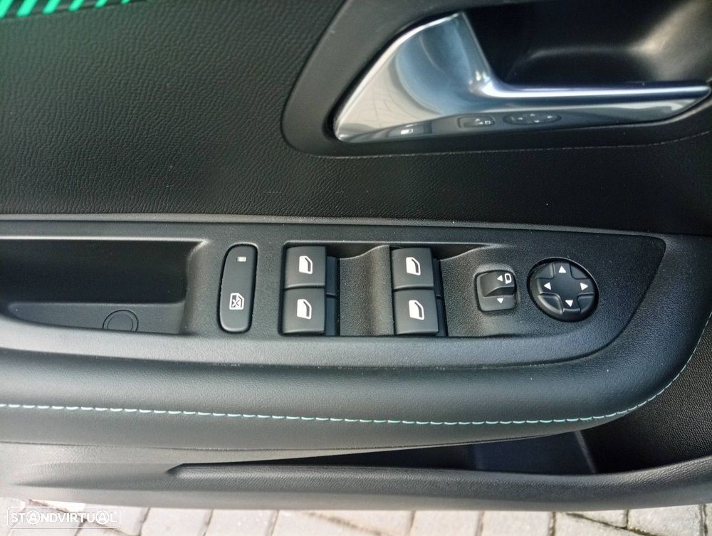 Peugeot e-208 50 kWh Allure Pack - 30