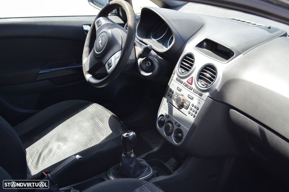 Opel Corsa - 8