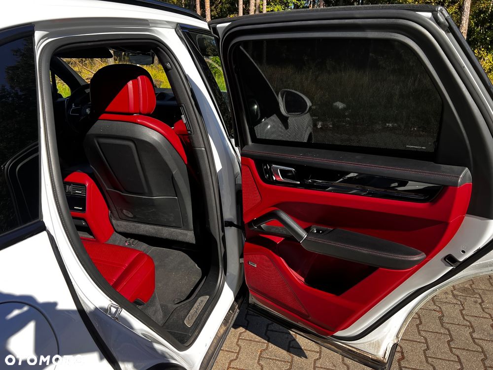 Porsche Cayenne S - 9