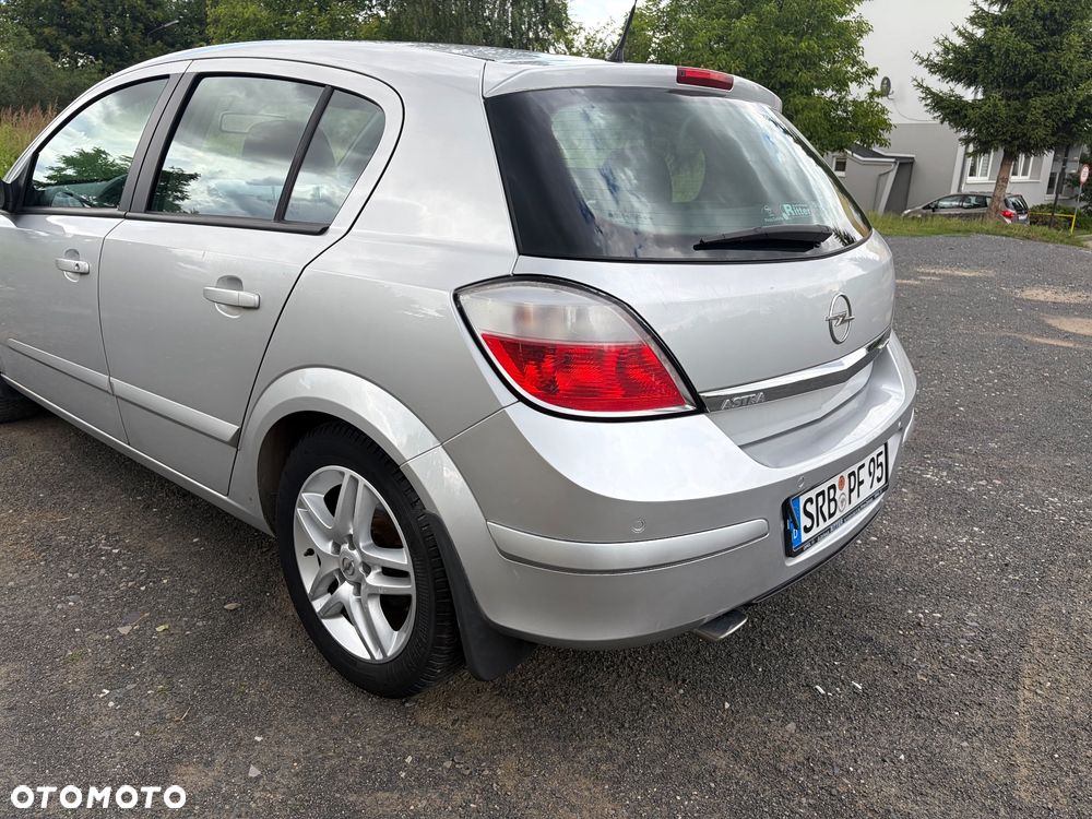 Opel Astra 1.6 Essentia - 7