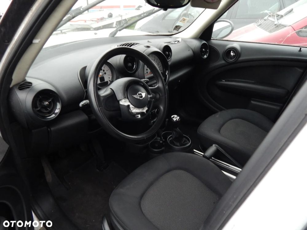 MINI Countryman One D - 7