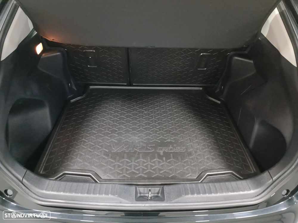 Toyota Yaris Cross 1.5 HDF Comfort Plus - 8