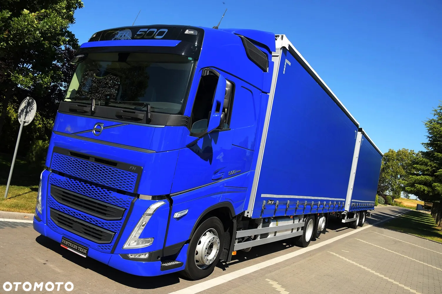 Volvo FH///500///* 2022///* JEDYNE 219 TYŚ KILOMETRÓW///* ZESTAW///TANDEM///* PRZEJAZDOWY///* 7.70+7.70///* KLIMA POSTOJOWA///* DACH PODNOSZONY///* FULL LED///* VIRTUAL COCPIT///* KAMERA///* PERFEKCYJNY STAN///* JAK NOWY - 9