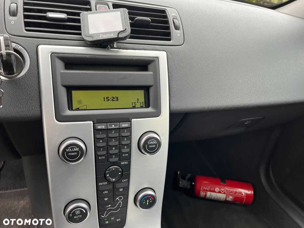 Volvo V50 DPF DRIVe Momentum - 28