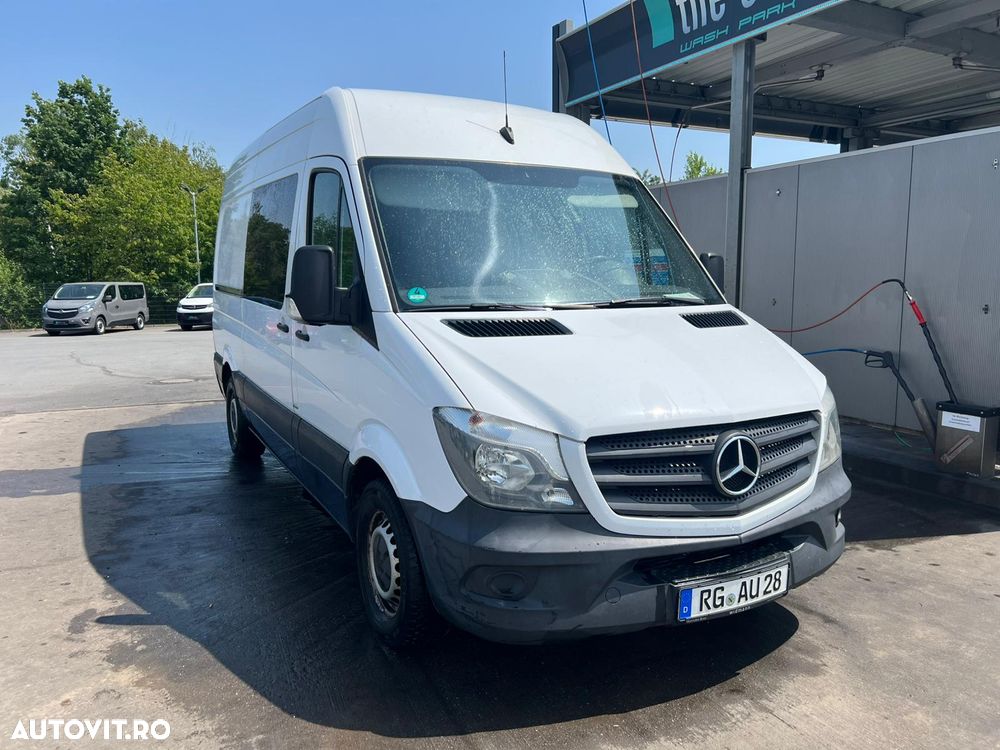 Mercedes-Benz Sprinter - 2