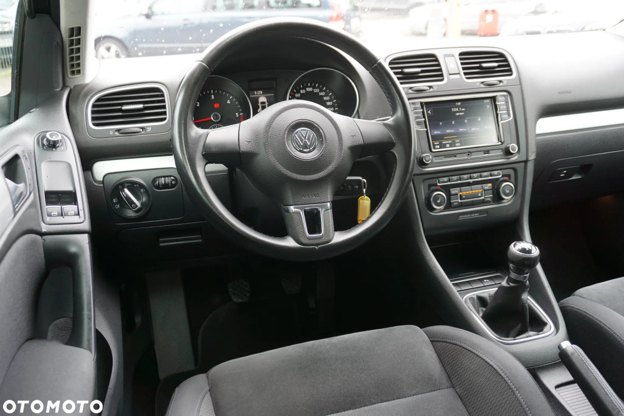 Volkswagen Golf 2.0 TDI DPF Style - 12