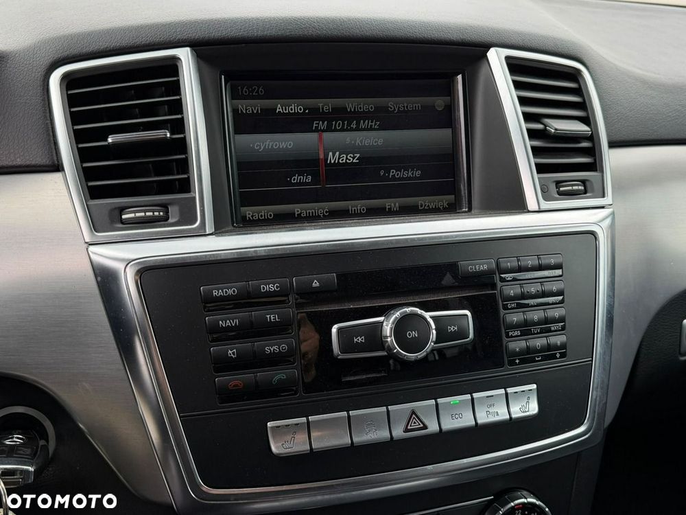 Mercedes-Benz ML - 16