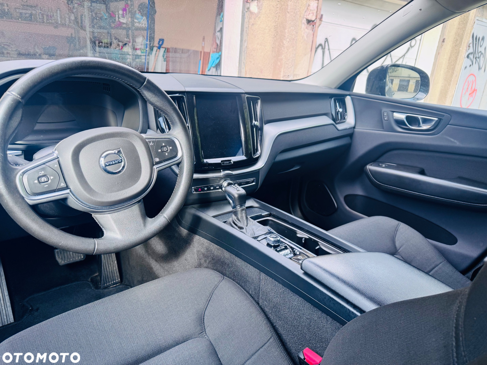 Volvo XC 60 T4 Momentum - 22