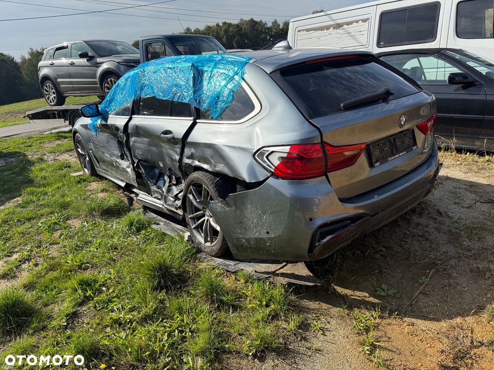 BMW Seria 5 530d Touring Sport Line - 13