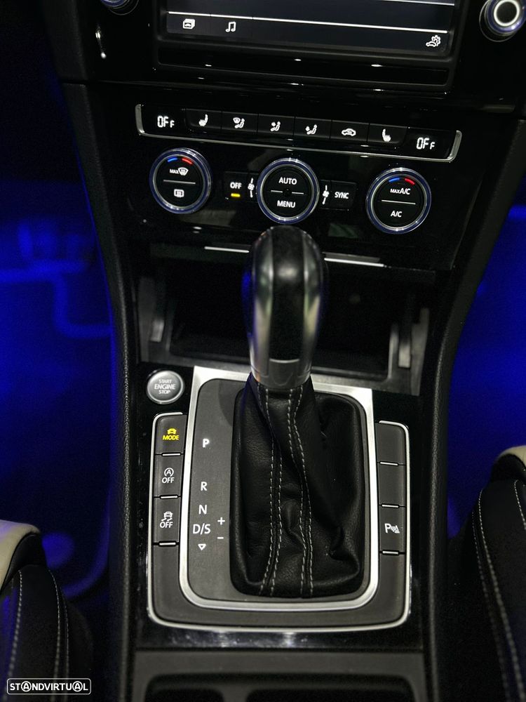 VW Golf Variant R 4Motion BlueMotion DSG - 19