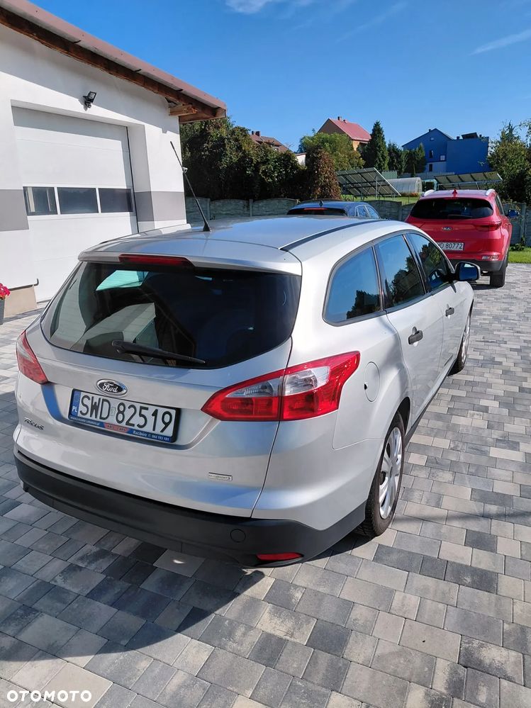 Ford Focus 1.0 EcoBoost Ambiente - 7