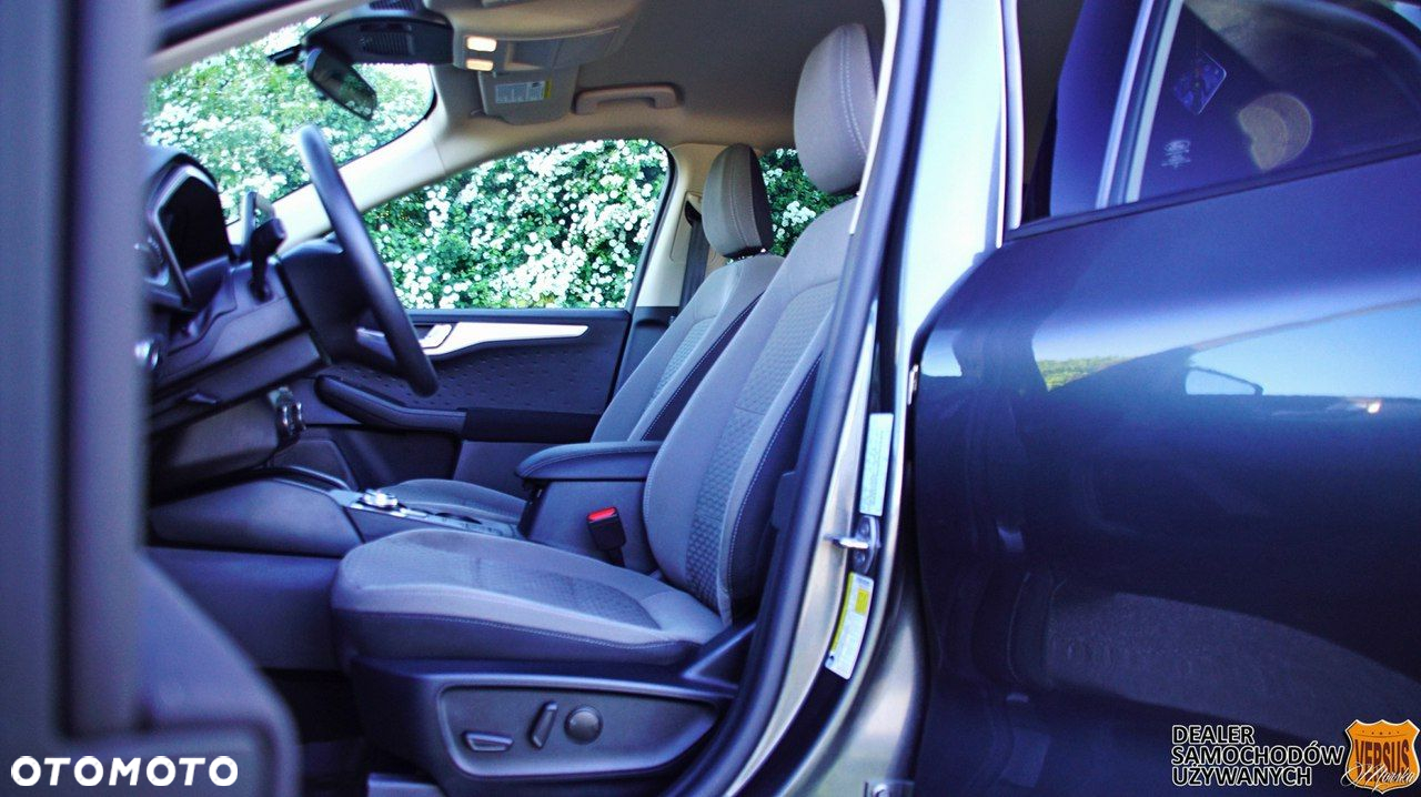 Ford Kuga - 16
