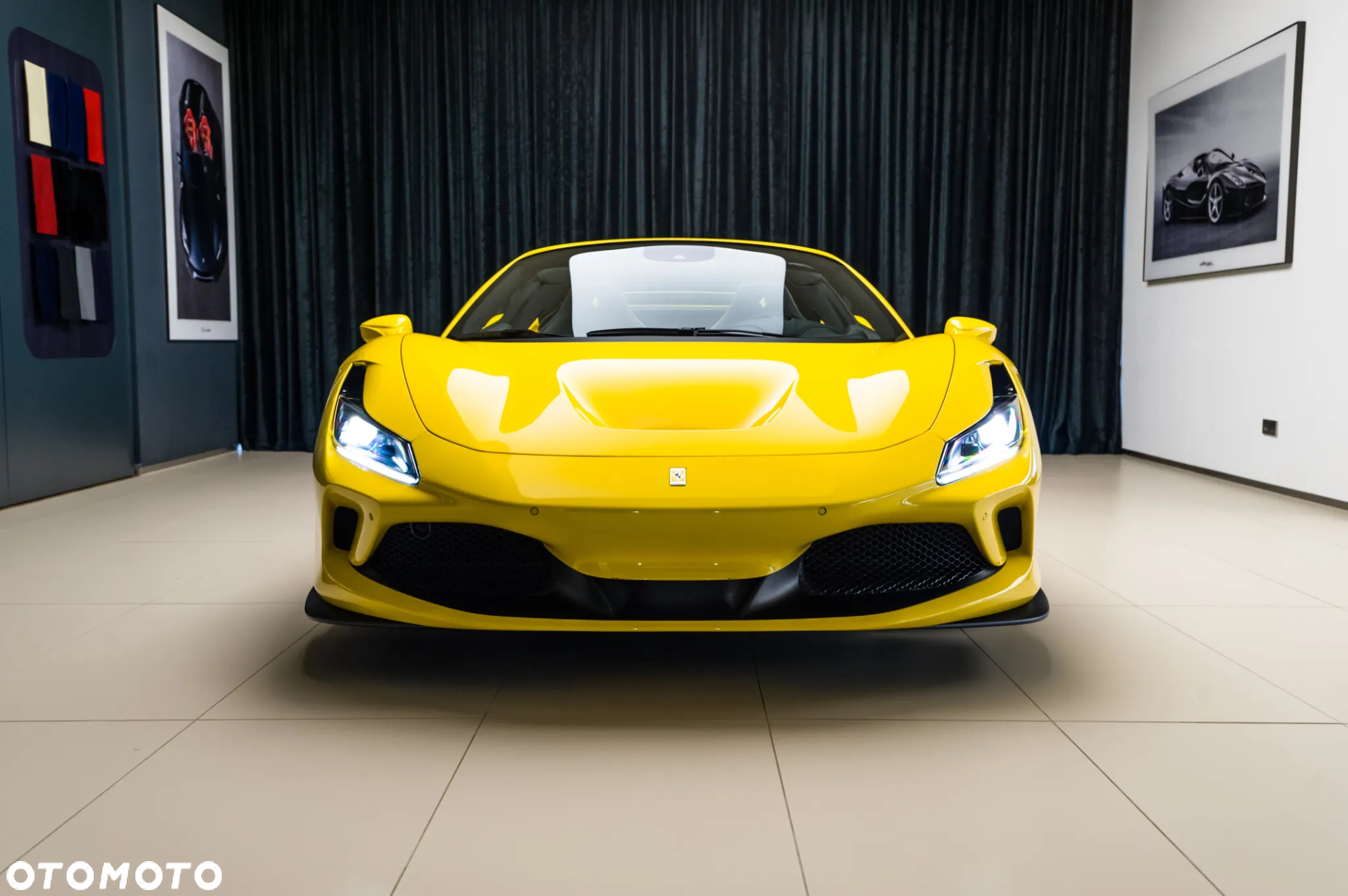Ferrari F8 Spider - 3