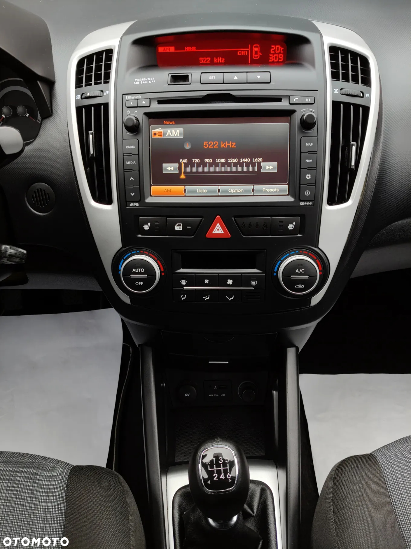 Kia Ceed 1.6 CVVT SW Spirit - 11