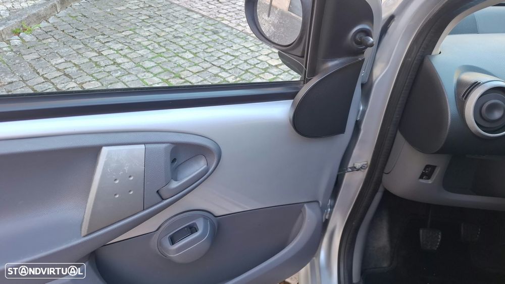 Toyota Aygo 1.0 Plus - 16