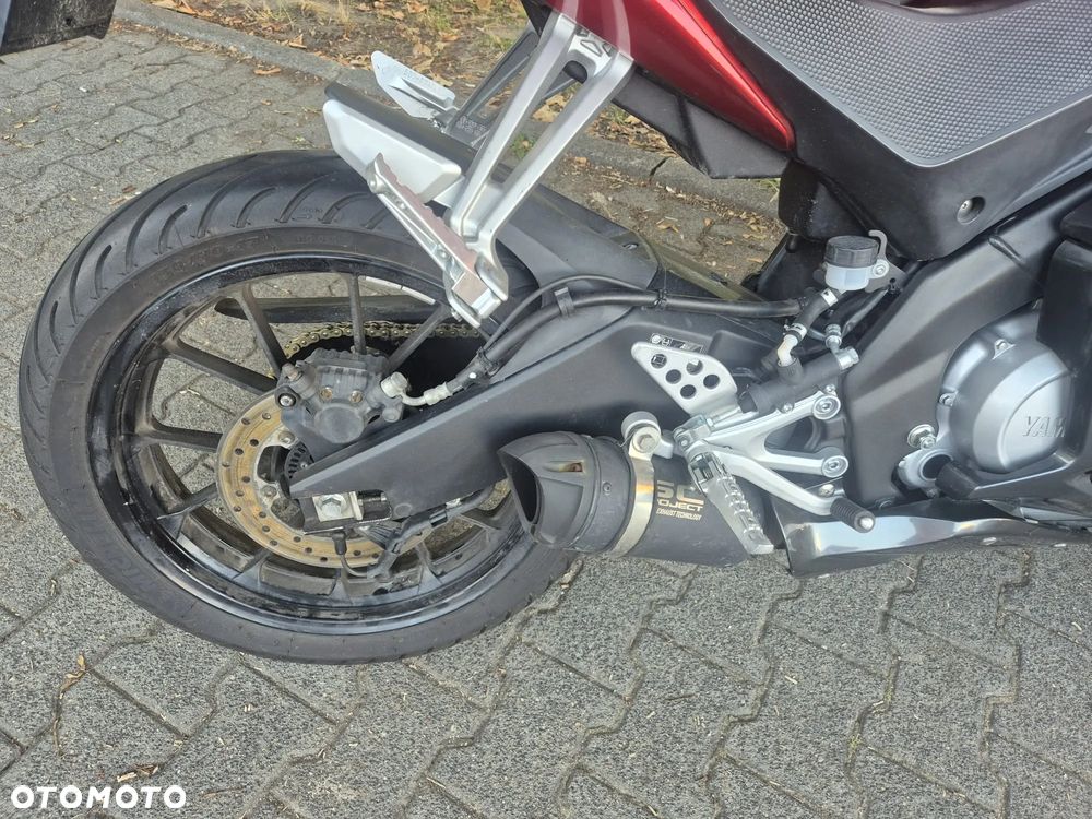 Yamaha YZF - 12